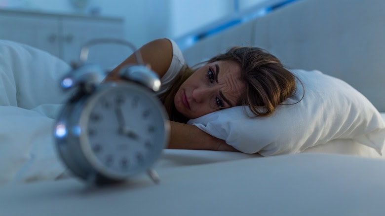 why-your-tooth-might-hurt-more-at-night-1669576348