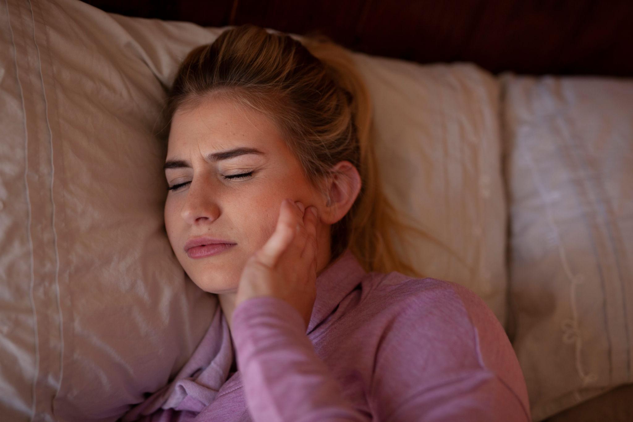 Tooth pain at night